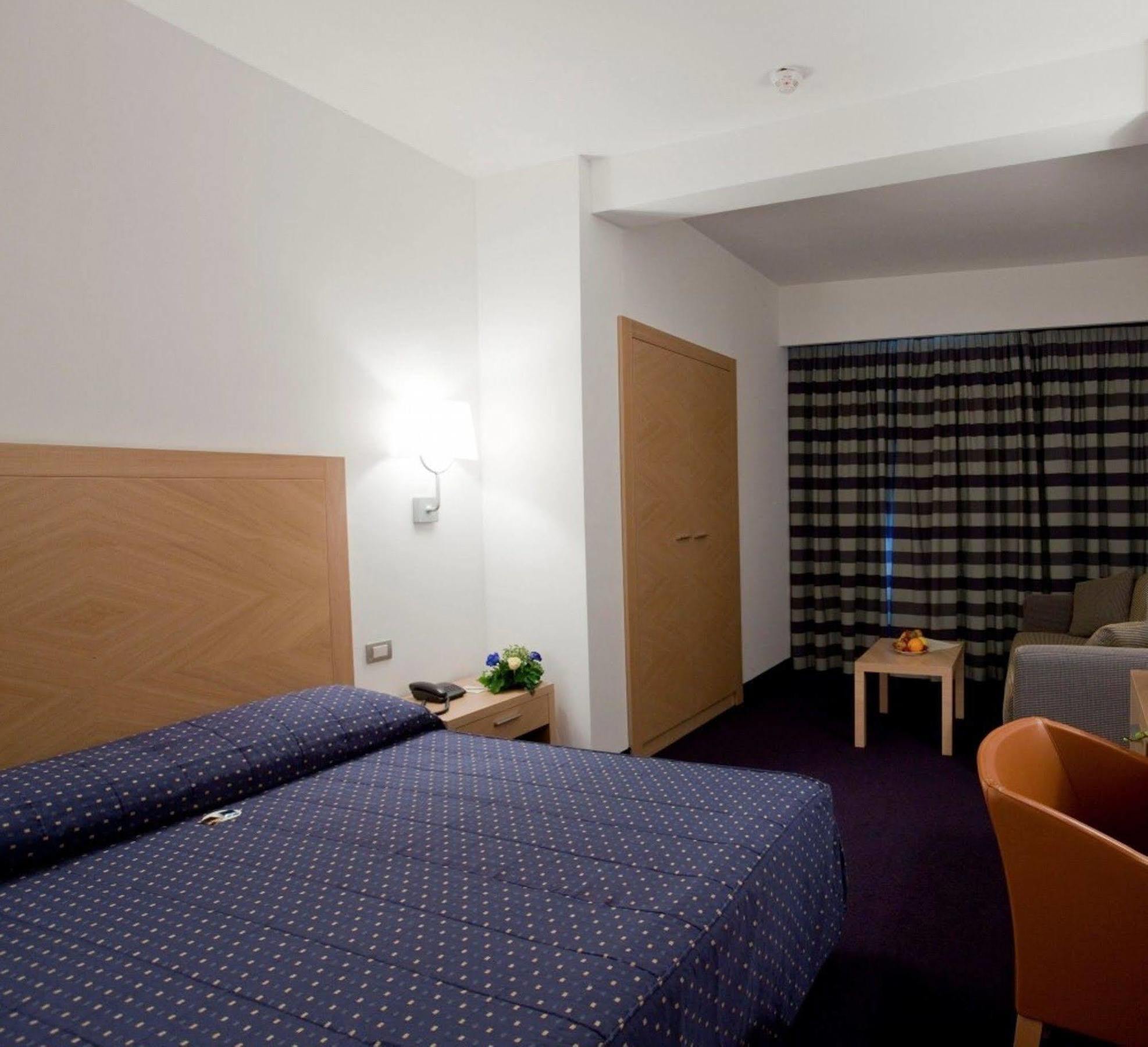 Centrum Palace Hotel & Resorts カンポバッソ エクステリア 写真